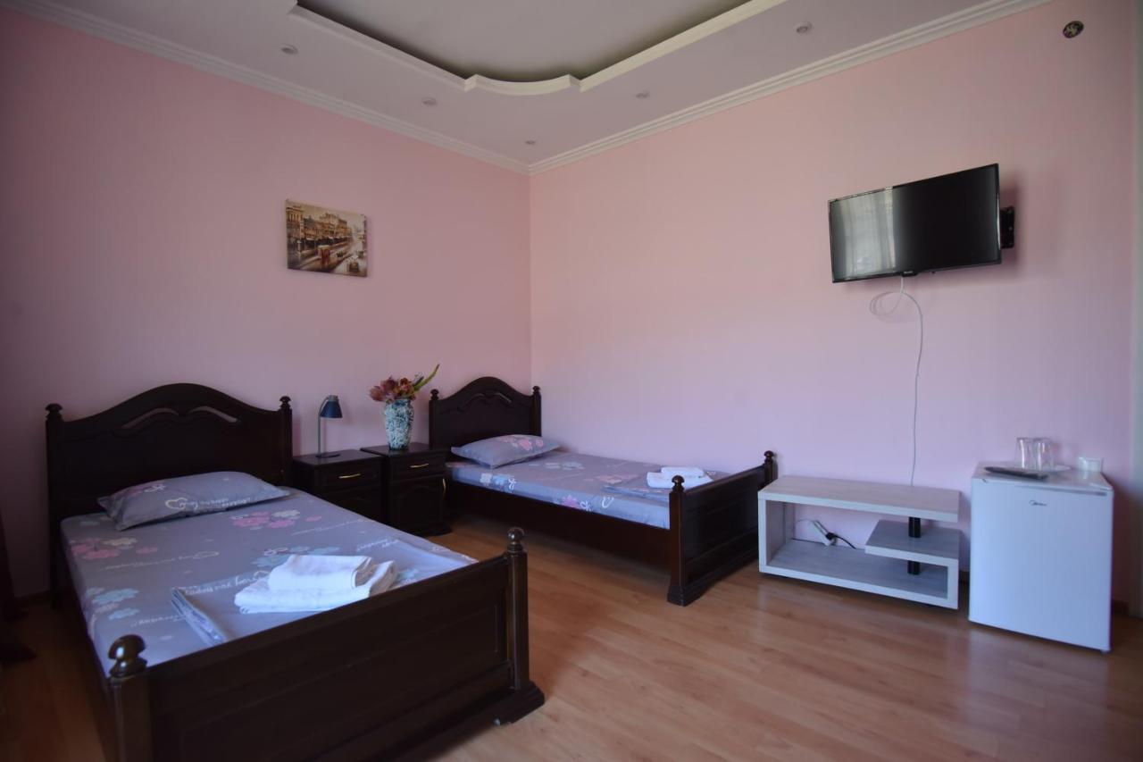 Hotel Vake Palace Tbilisi Exterior photo